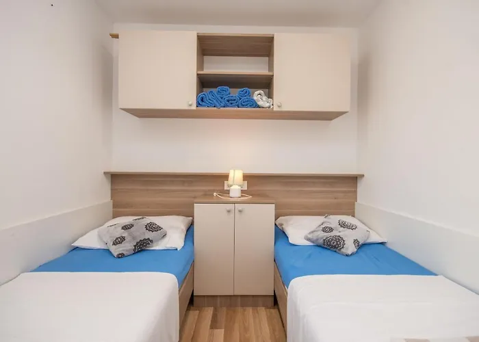 בית נופש Mobile Sea Bream Pašman