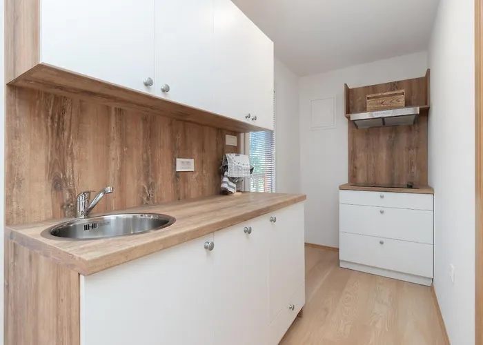 Mobile Sea Bream بيت للعطل *